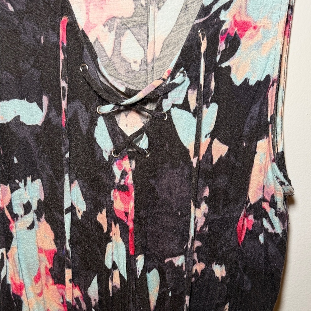 Jennifer Lopez Multicolor Lace-Up Tank Top - Picture 3 of 5